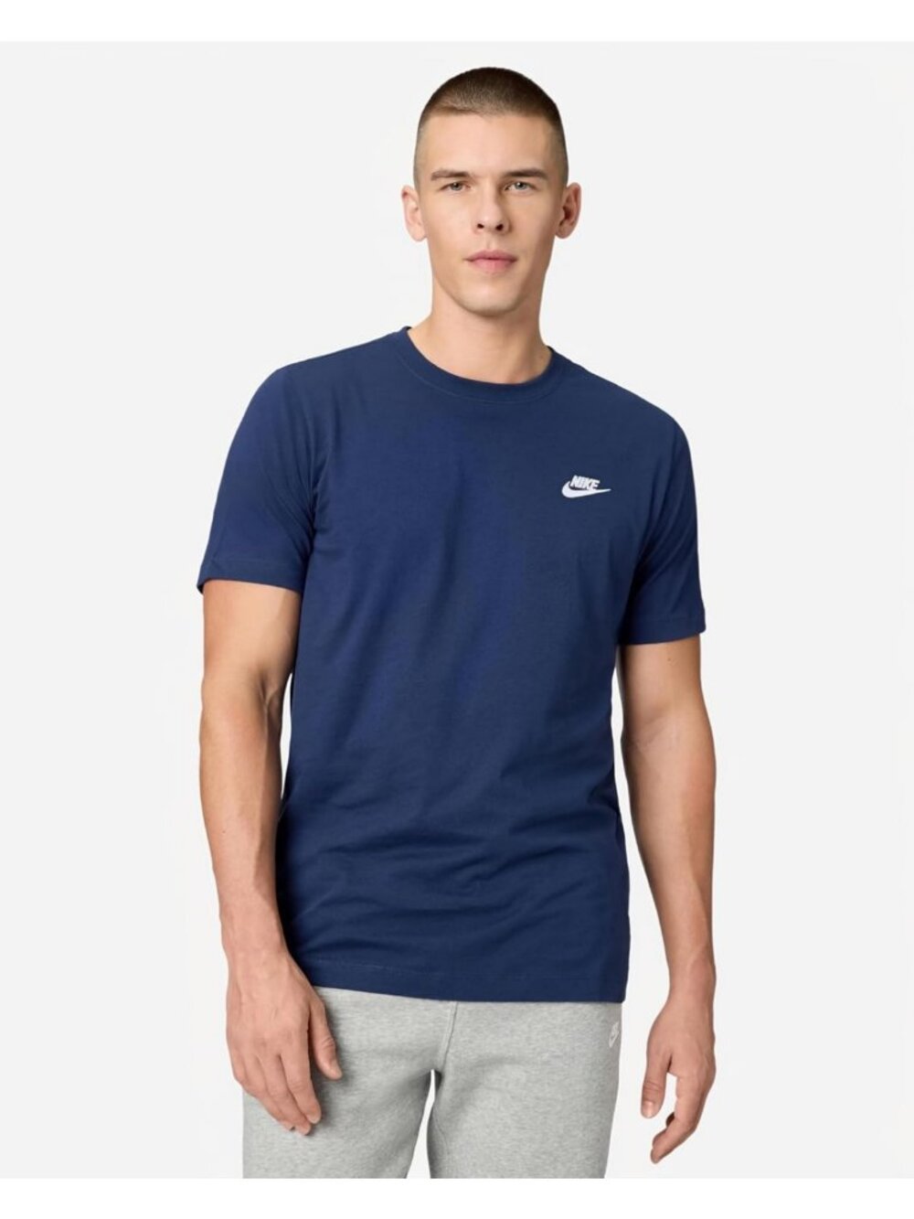 Men's Sportswear Club Tee - Casual Graphic T-Shirt for Active Lifestyle